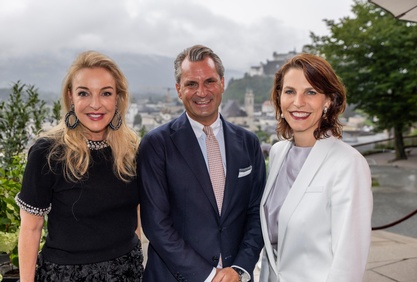 Festspielpräsidentin Kristina Hammer, IV Salzburg-Präsident Peter Unterkofler und Landeshauptfrau Karoline Edtstadler