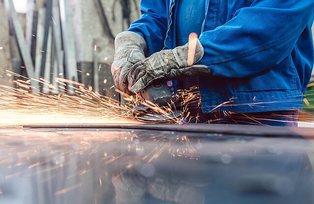 Arbeiter in Industriebetrieb