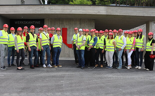 ERFA QM-Treffen bei Leube Zement -Gruppenfoto 